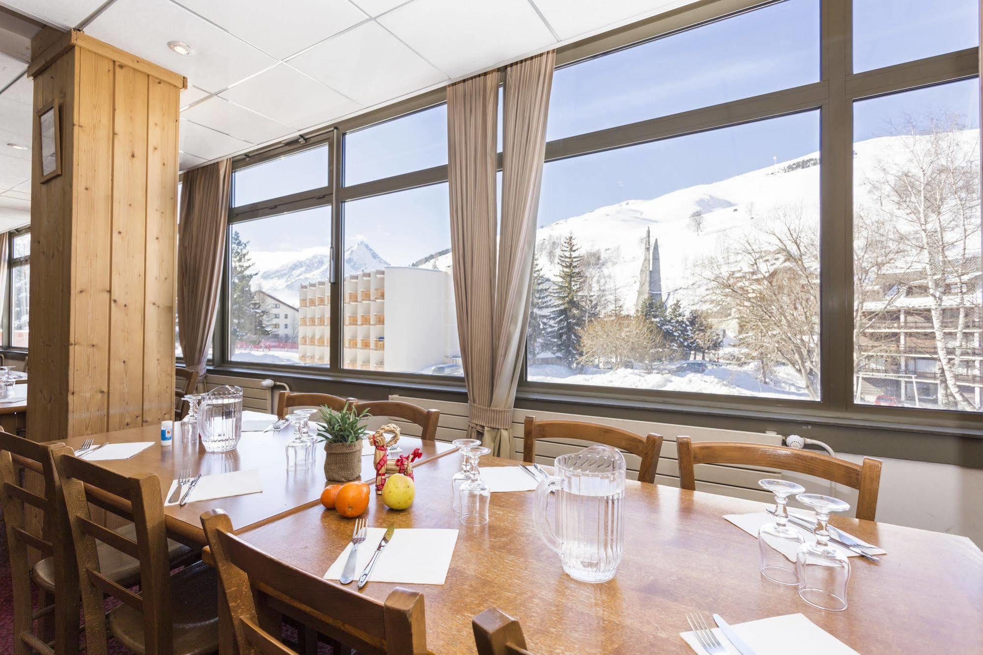 Hotel Club Mmv Le Panorama *** Ле-дез-Альп Екстер'єр фото